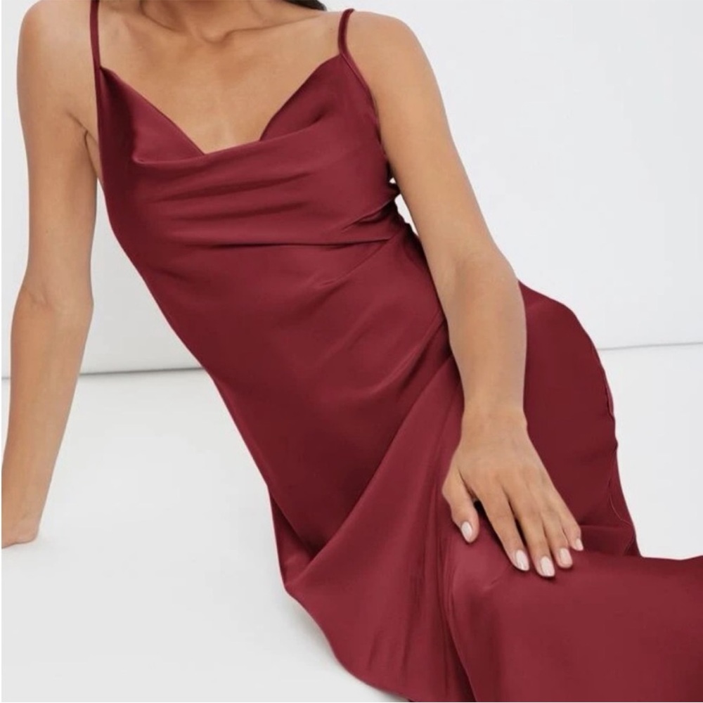 WORN ONCE MAROON COULNECK WINDSOR DRESS